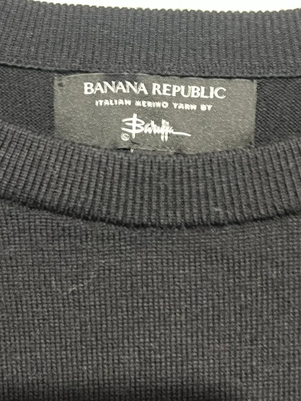 Banana Republic Italian Merino Yarn Baruffa Men's Medium Black Pullover Raglan